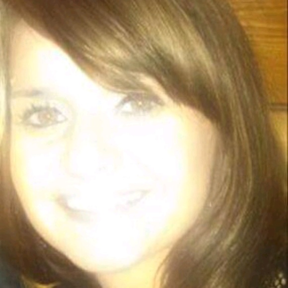 Meet your Posher, Jennifer - Picture 1 of 1